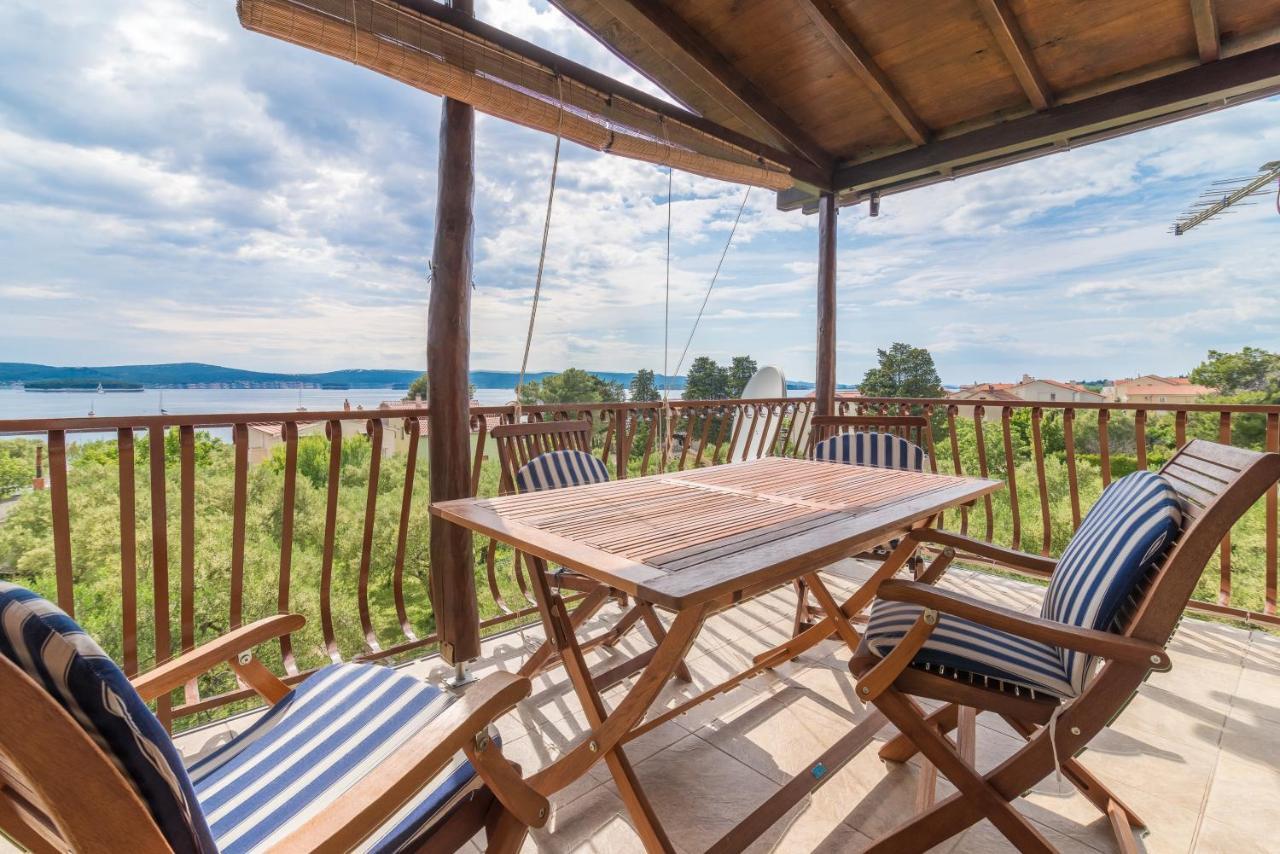 Apartments Bepina Biograd Na Moru Exterior photo