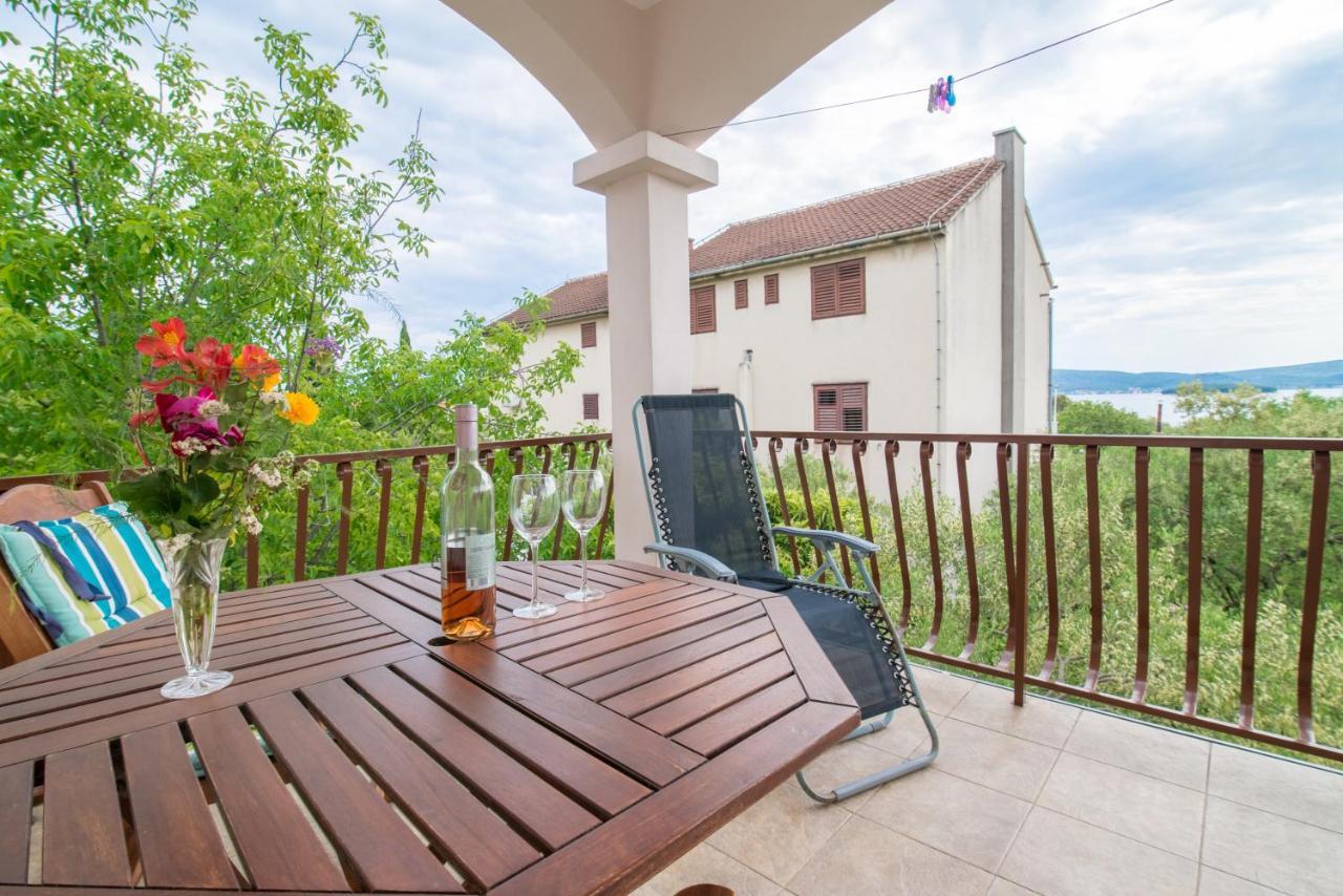 Apartments Bepina Biograd Na Moru Exterior photo