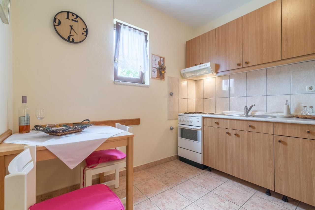 Apartments Bepina Biograd Na Moru Exterior photo